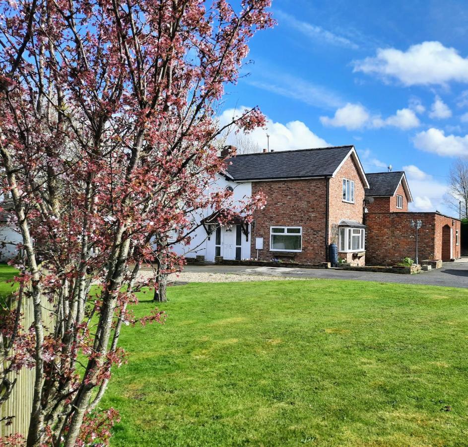 3 Brookside House Villa Pickering Exterior photo